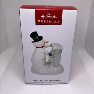 NEW! Sing-Along Showman 2023 Hallmark ornament with magic sound